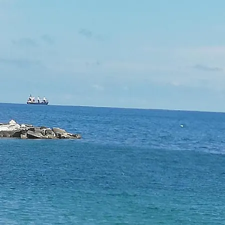 La Dimora Vista Mare Apartament *